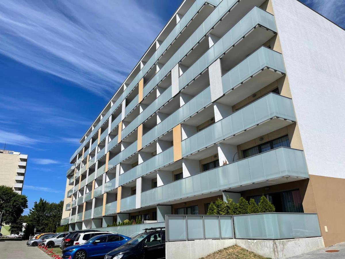 Baltic Comfort Spa Apartment With Free Pool, Saunas & Fitness - Kasprowicza 20 Kołobrzeg Exterior foto